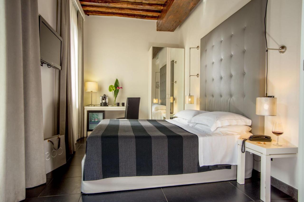 Stay Inn Rome Via Del Corso ภายนอก รูปภาพ