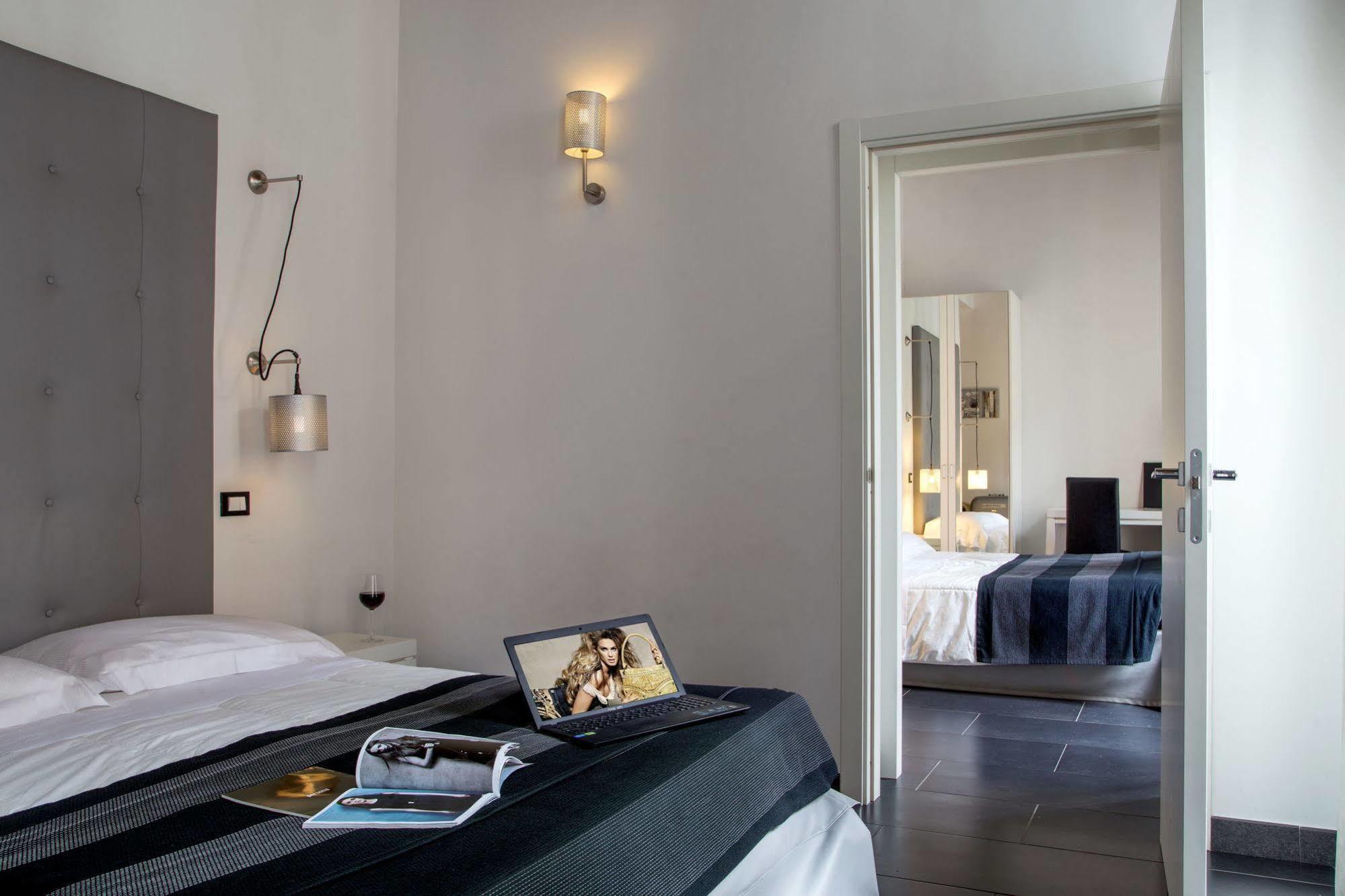 Stay Inn Rome Via Del Corso ภายนอก รูปภาพ